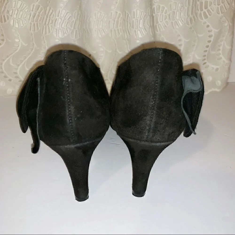 Tahari Greyson black suede high heel booties 7